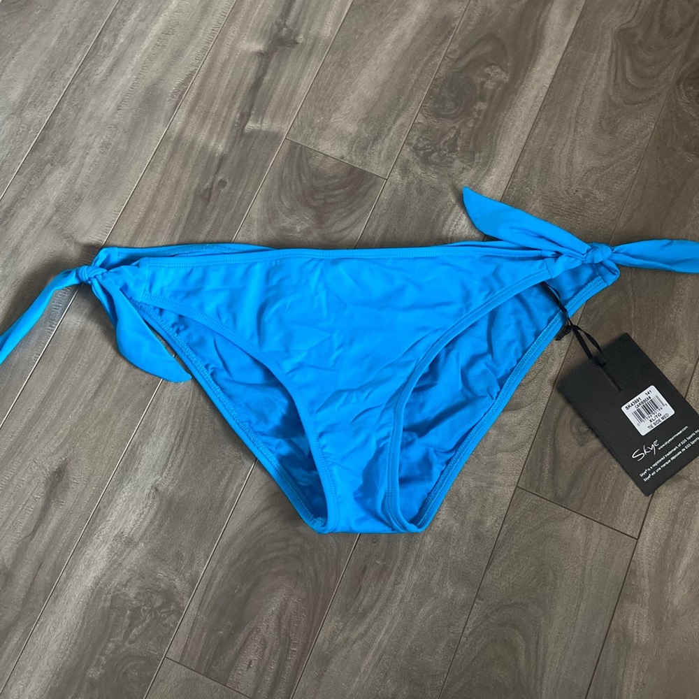 *NWT* Skye Bikini Bottoms